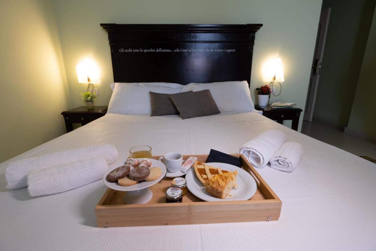 Hotel Borgo Di Ciaula サンタ・フラーヴィア エクステリア 写真