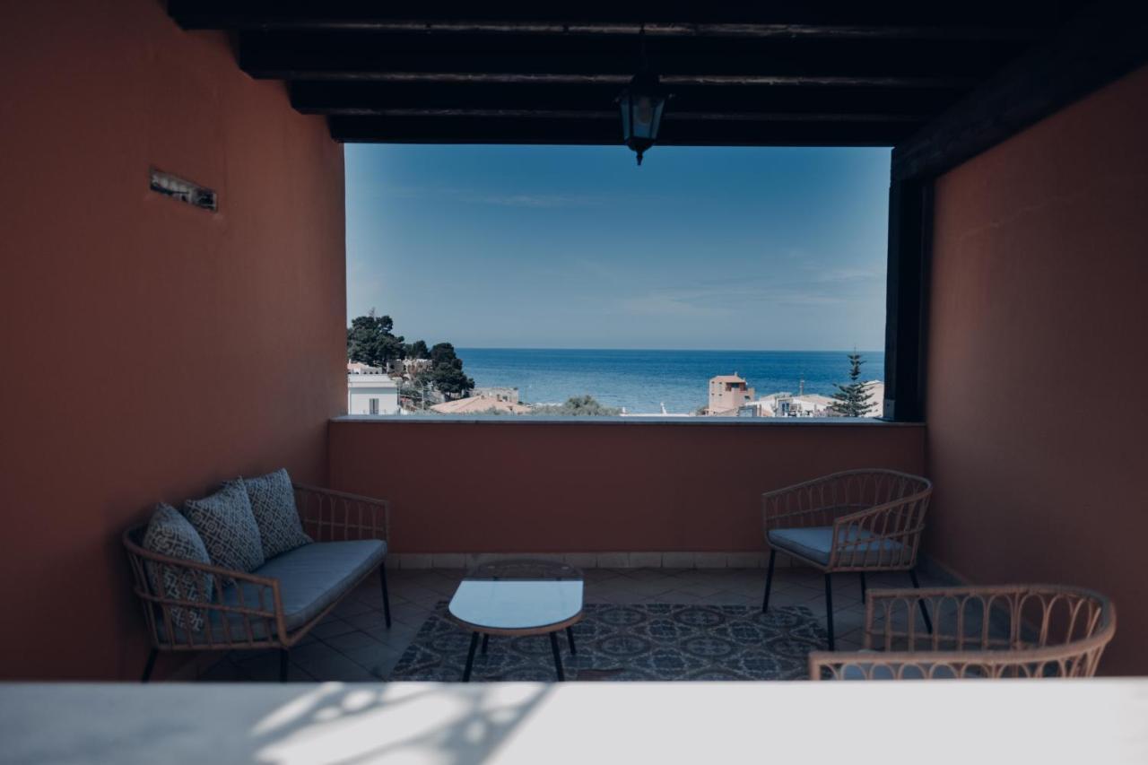 Hotel Borgo Di Ciaula サンタ・フラーヴィア エクステリア 写真