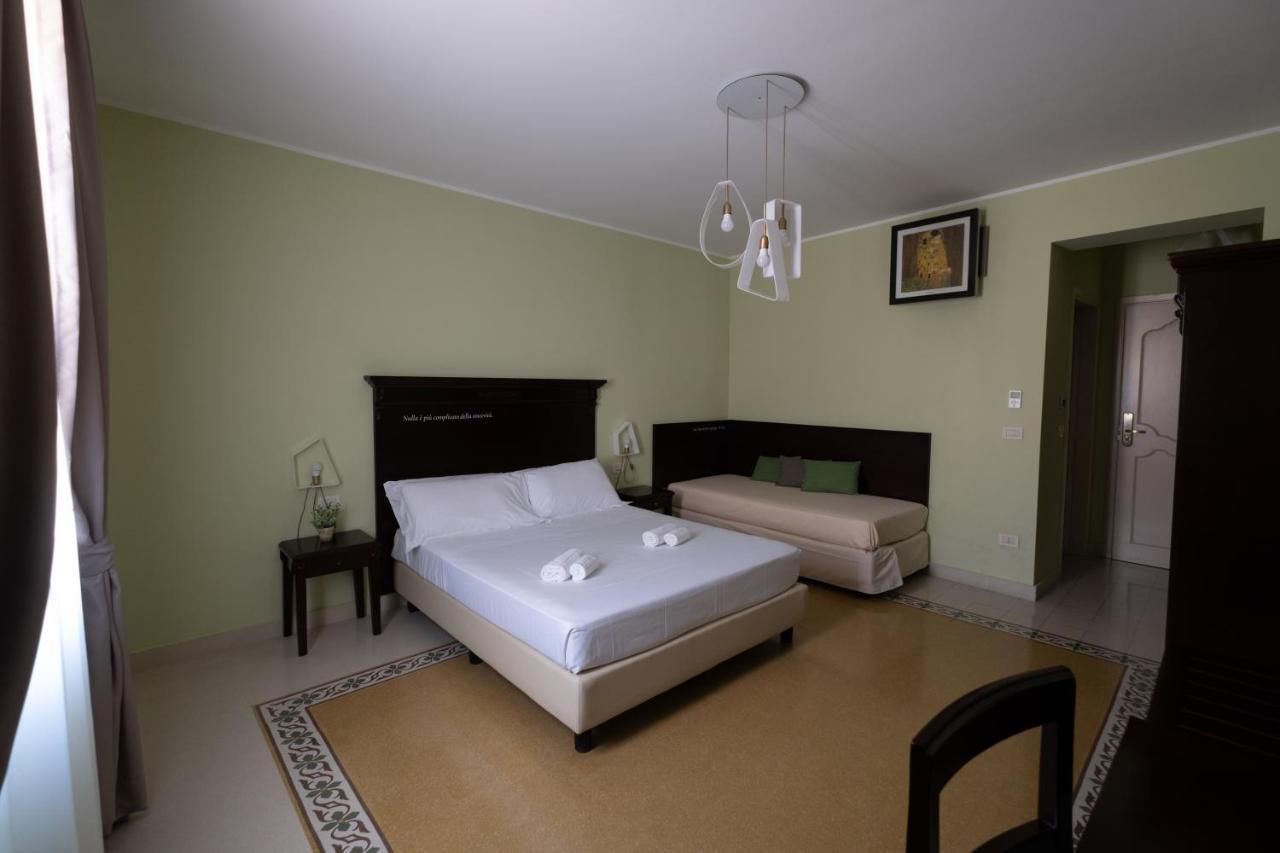Hotel Borgo Di Ciaula サンタ・フラーヴィア エクステリア 写真