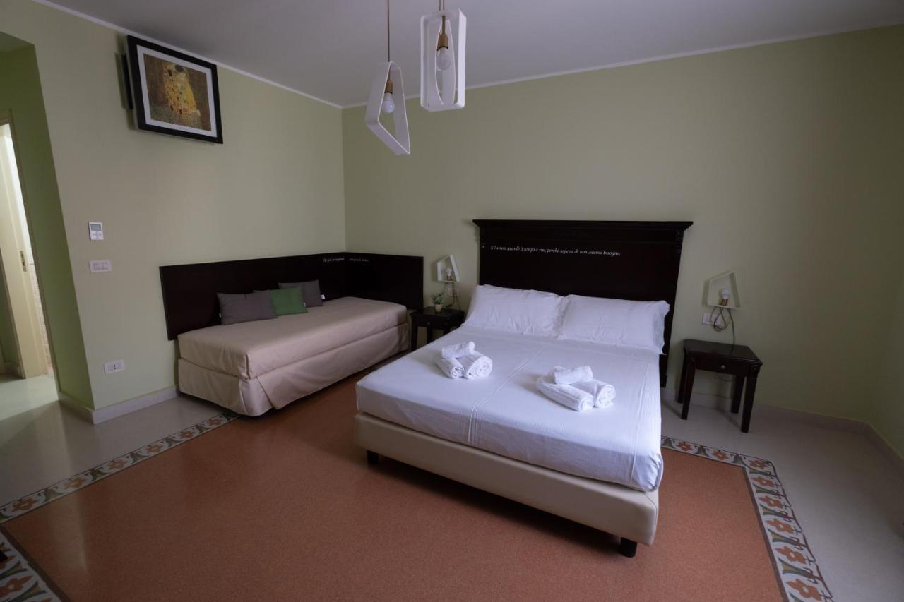 Hotel Borgo Di Ciaula サンタ・フラーヴィア エクステリア 写真