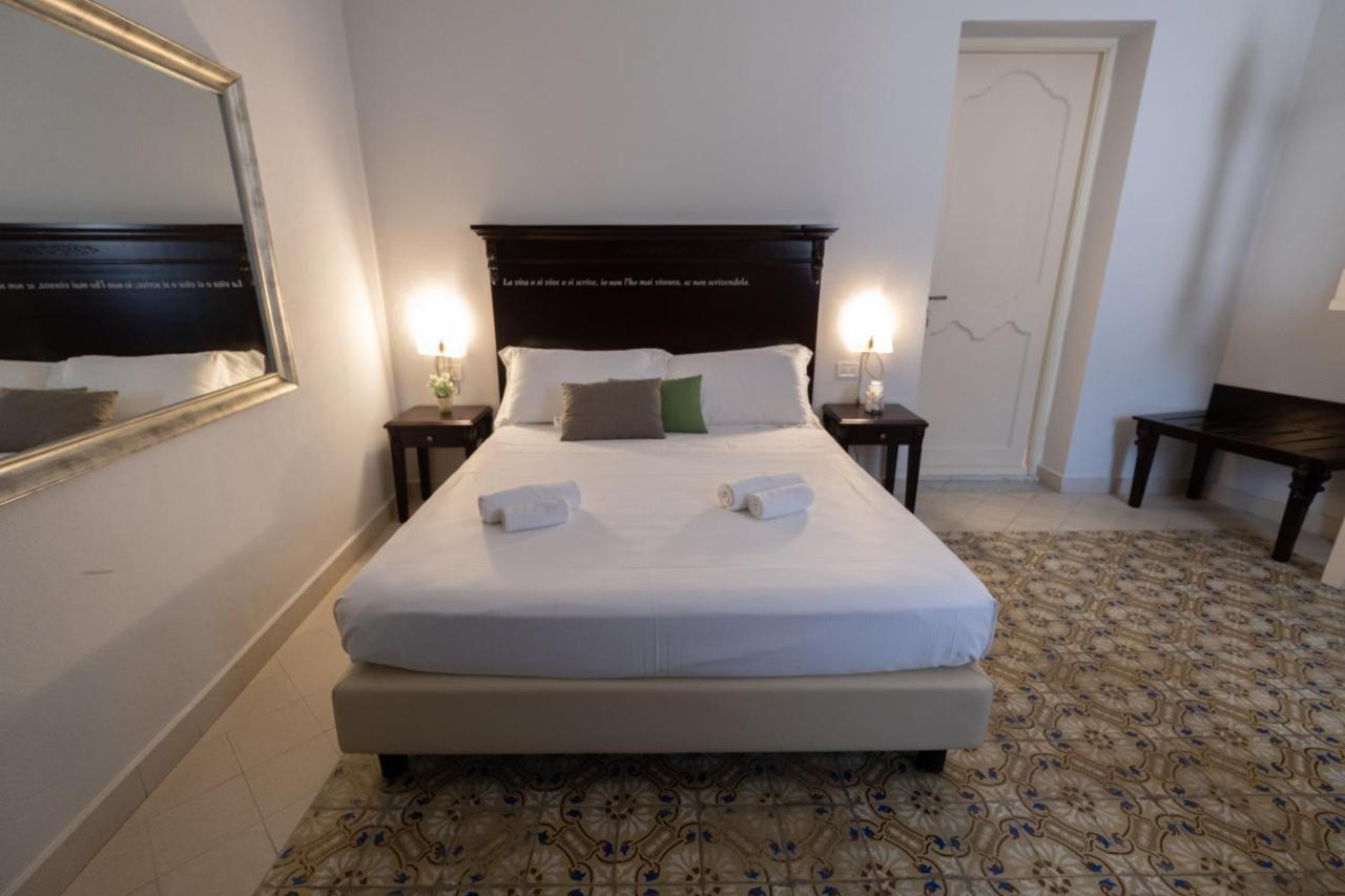 Hotel Borgo Di Ciaula サンタ・フラーヴィア エクステリア 写真