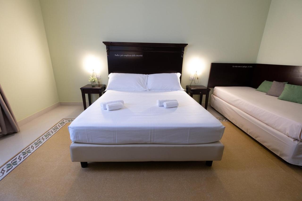 Hotel Borgo Di Ciaula サンタ・フラーヴィア エクステリア 写真