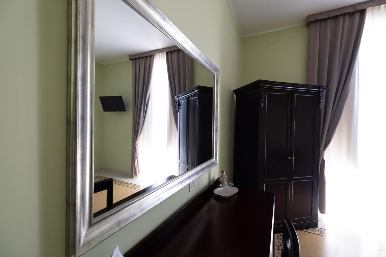 Hotel Borgo Di Ciaula サンタ・フラーヴィア エクステリア 写真