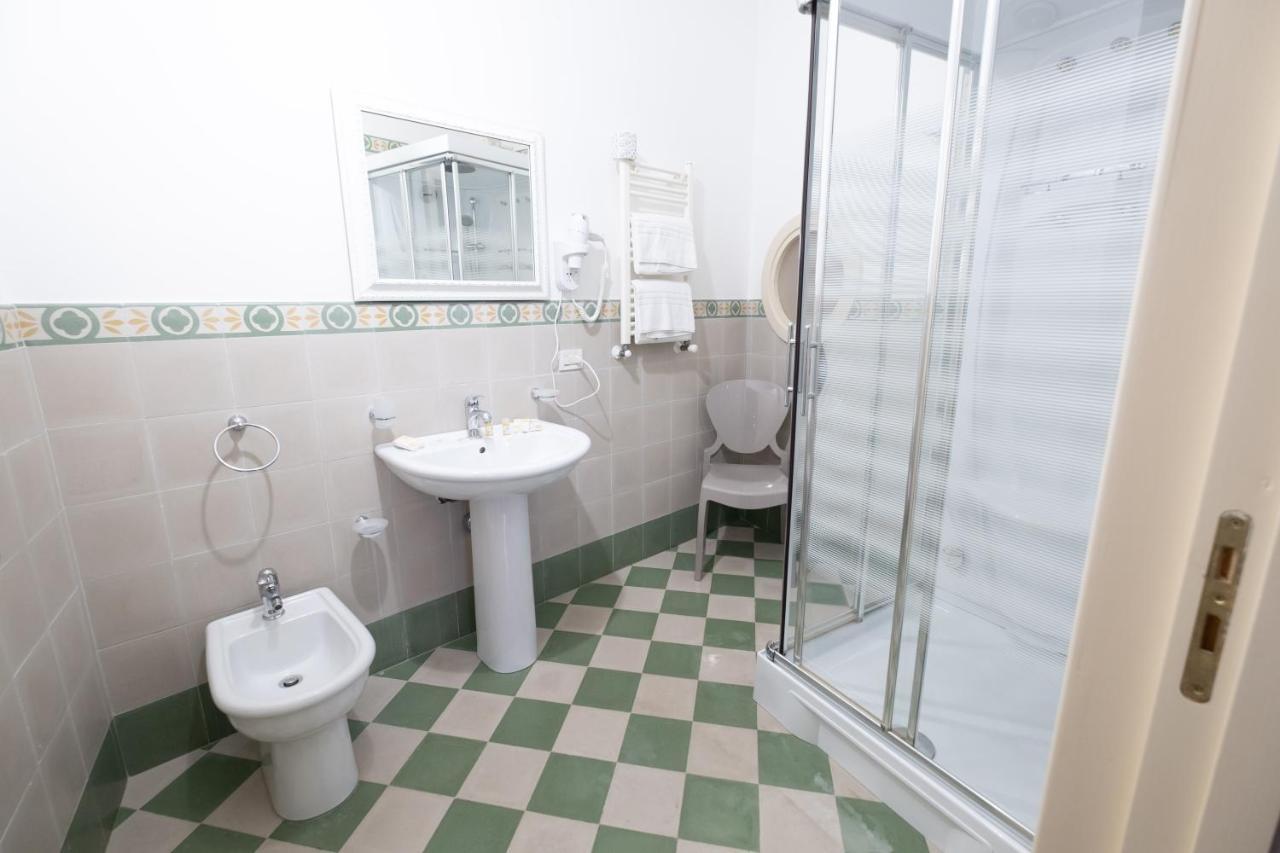 Hotel Borgo Di Ciaula サンタ・フラーヴィア エクステリア 写真