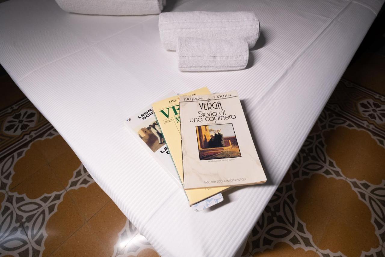Hotel Borgo Di Ciaula サンタ・フラーヴィア エクステリア 写真